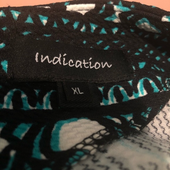 Indication dress - Picture 4 of 6